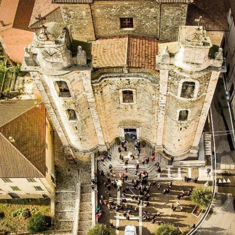 Casa Vacanze Porta Manfredi Arce المظهر الخارجي الصورة